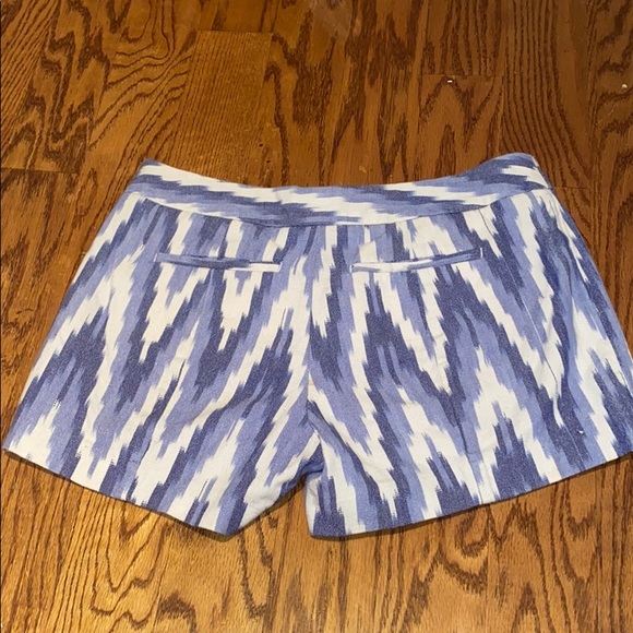 Shorts - Picture 2 of 5